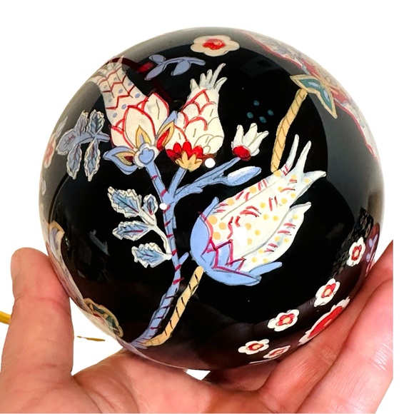 Vera Bradley Versailles Christmas Glass Ornament 2010 with Keepsake Gift Box - Picture 8 of 11